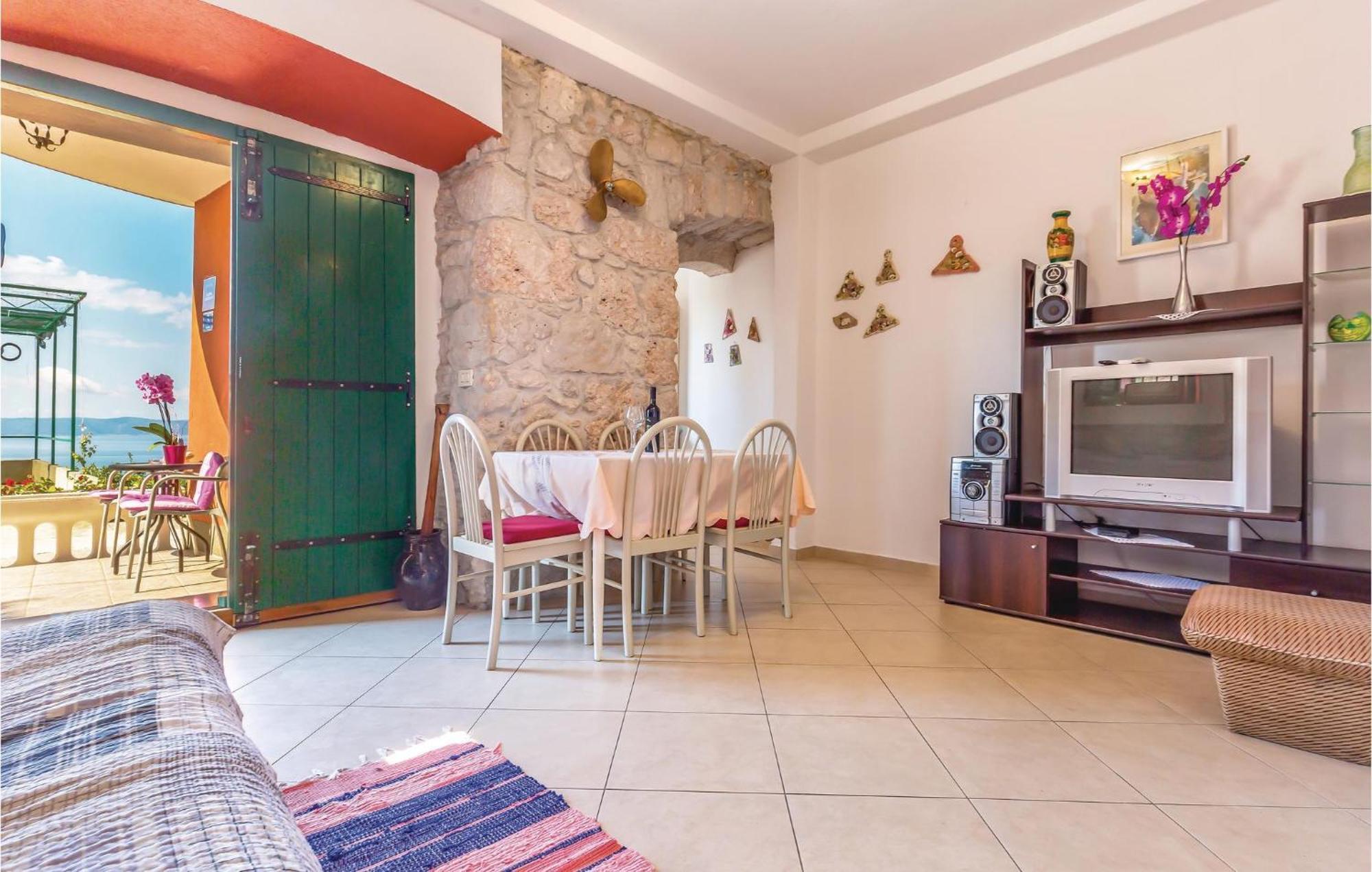 Awesome Home In Podgora With Kitchen Εξωτερικό φωτογραφία